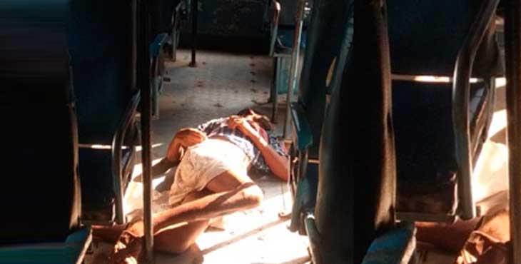 മദ്യപിച്ച് ലക്ക് കെട്ട യാത്രക്കാരന് ബസില് കിടന്നതോടെ കെഎസ്ആര്ടിസി ജീവനക്കാര് വെട്ടിലായി ;100ല് വിളിച്ചപ്പോള് കുടിയനെ തൊട്ടു കളിക്കില്ലെന്നു പോലീസ് മദ്യപിച്ച് ലക്ക് കെട്ട യാത്രക്കാരന് ബസില് കിടന്നതോടെ കെഎസ്ആര്ടിസി ജീവനക്കാര് വെട്ടിലായി ;100ല് വിളിച്ചപ്പോള് കുടിയനെ തൊട്ടു കളിക്കില്ലെന്നു പോലീസ്