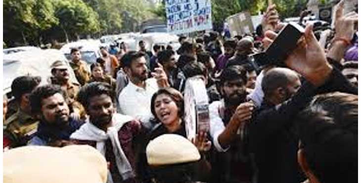 ജെഎന്യുവില് പഴയ ഫീസ് ഘടനയില് രജിസ്ട്രേഷന് നടത്താന് ഹൈക്കോടതിയുടെ ഉത്തരവ് ജെഎന്യുവില് പഴയ ഫീസ് ഘടനയില് രജിസ്ട്രേഷന് നടത്താന് ഹൈക്കോടതിയുടെ ഉത്തരവ്