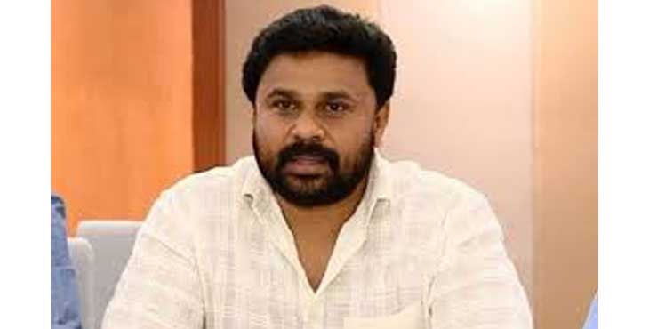 പള്സര് സുനി തന്നെ ഭീഷണിപ്പെടുത്തിയ കേസിലെ വിചാരണ പ്രത്യേകം നടത്തണമെന്ന് ആവശ്യപ്പെട്ട് ദിലീപ് ഹൈക്കോടതിയില് പള്സര് സുനി തന്നെ ഭീഷണിപ്പെടുത്തിയ കേസിലെ വിചാരണ പ്രത്യേകം നടത്തണമെന്ന് ആവശ്യപ്പെട്ട് ദിലീപ് ഹൈക്കോടതിയില്