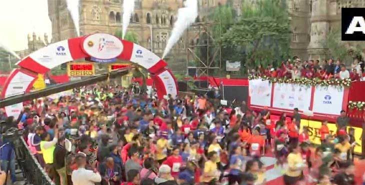 പതിനേഴാമത് മുംബൈ മാരത്തണില് പങ്കെടുത്ത ഏഴുപേര്ക്ക് ഹൃദയാഘാതം ; ഒരാള് മരിച്ചു ; രണ്ടു പേരുടെ നില ഗുരുതരം പതിനേഴാമത് മുംബൈ മാരത്തണില് പങ്കെടുത്ത ഏഴുപേര്ക്ക് ഹൃദയാഘാതം ; ഒരാള് മരിച്ചു ; രണ്ടു പേരുടെ നില ഗുരുതരം