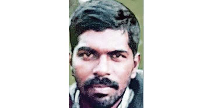 ഭാര്യയെ ബ്ലേഡ് ഉപയോഗിച്ചു കഴുത്തറുത്തു കൊലപ്പെടുത്താൻ ശ്രമം ; ഭർത്താവായ വീഡിയോഗ്രാഫര് പിടിയിൽ ഭാര്യയെ ബ്ലേഡ് ഉപയോഗിച്ചു കഴുത്തറുത്തു കൊലപ്പെടുത്താൻ ശ്രമം ; ഭർത്താവായ വീഡിയോഗ്രാഫര് പിടിയിൽ
