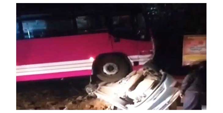 വൈക്കത്ത് കാറിൽ ബസിടിച്ചുണ്ടായ അപകടത്തിൽ രണ്ട് സ്ത്രീകൾ ഉൾപ്പെടെ നാലു മരണം വൈക്കത്ത് കാറിൽ ബസിടിച്ചുണ്ടായ അപകടത്തിൽ രണ്ട് സ്ത്രീകൾ ഉൾപ്പെടെ നാലു മരണം