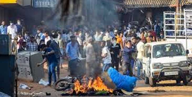 മംഗളുരു വെടിവെയ്പ്പ് ; നോട്ടിസ് ലഭിച്ച മലയാളികള് ഹാജരാവില്ല മംഗളുരു വെടിവെയ്പ്പ് ; നോട്ടിസ് ലഭിച്ച മലയാളികള് ഹാജരാവില്ല