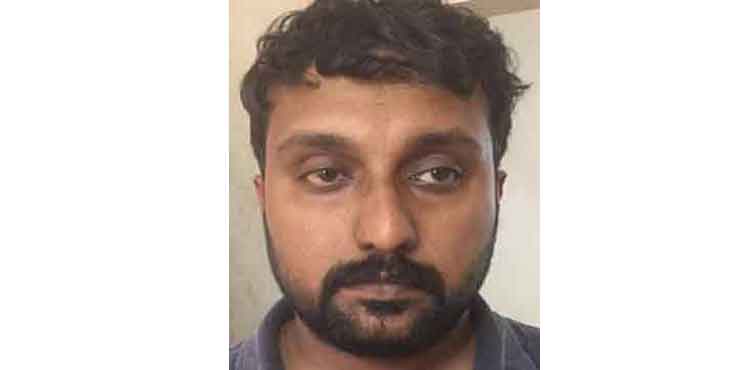 ജോലി വാഗ്ദാനം ചെയ്ത് രണ്ടുലക്ഷം രൂപ തട്ടിയെടുത്ത ചേര്ത്തല സ്വദേശി പിടിയില് ജോലി വാഗ്ദാനം ചെയ്ത് രണ്ടുലക്ഷം രൂപ തട്ടിയെടുത്ത ചേര്ത്തല സ്വദേശി പിടിയില്