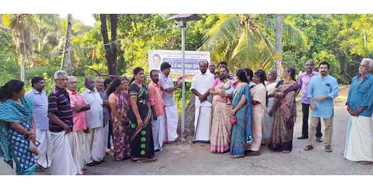 മാലിന്യ നിക്ഷേപം തടയാന് സിസിടിവി ക്യാമറകള് സ്ഥാപിച്ച് റസിഡന്സ് അസോസിയേഷന് മാലിന്യ നിക്ഷേപം തടയാന് സിസിടിവി ക്യാമറകള് സ്ഥാപിച്ച് റസിഡന്സ് അസോസിയേഷന്