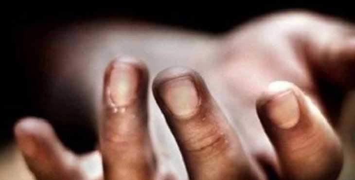 കോളേജ് കെട്ടിടത്തിന്റെ മുകളിൽ നിന്ന് ചാടി പരുക്കേറ്റു ചികിത്സയിലായിരുന്ന വിദ്യാർഥിനി മരിച്ചു കോളേജ് കെട്ടിടത്തിന്റെ മുകളിൽ നിന്ന് ചാടി പരുക്കേറ്റു ചികിത്സയിലായിരുന്ന വിദ്യാർഥിനി മരിച്ചു
