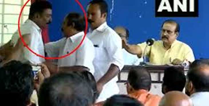 മാധ്യമ പ്രവര്ത്തകര്ക്കെതിരെ ടി.പി സെന്കുമാര് നല്കിയ കേസിലെ നടപടികള് പോലീസ് അവസാനിപ്പിച്ചു മാധ്യമ പ്രവര്ത്തകര്ക്കെതിരെ ടി.പി സെന്കുമാര് നല്കിയ കേസിലെ നടപടികള് പോലീസ് അവസാനിപ്പിച്ചു
