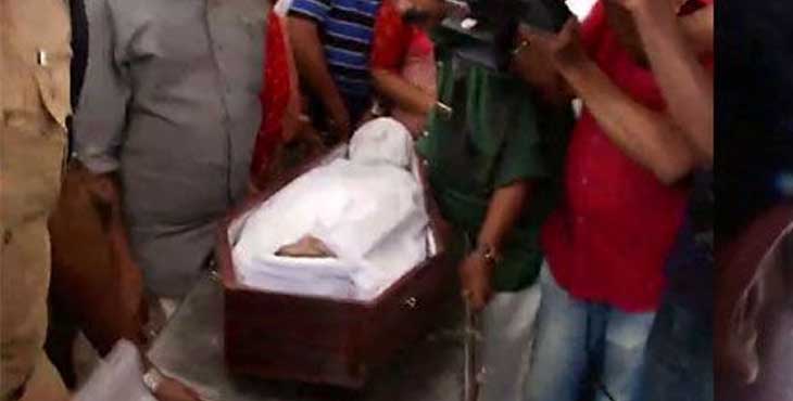 ദേവനന്ദയുടെ പോസ്റ്റ് മോര്ട്ടം കഴിഞ്ഞു ; ആന്തരികാവയവങ്ങളില് ചെളിയും പുഴയിലെ വെള്ളവും ; മരണത്തില് ദുരൂഹതയില്ല ദേവനന്ദയുടെ പോസ്റ്റ് മോര്ട്ടം കഴിഞ്ഞു ; ആന്തരികാവയവങ്ങളില് ചെളിയും പുഴയിലെ വെള്ളവും ; മരണത്തില് ദുരൂഹതയില്ല
