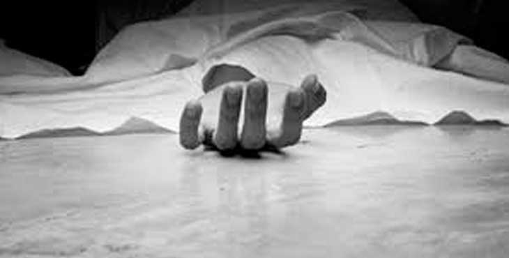 ദേശീയപാതയിൽ ബസ്സിന്റെ ഡോർ തട്ടി കാൽനടയാത്രക്കാരന് മരിച്ചു ദേശീയപാതയിൽ ബസ്സിന്റെ ഡോർ തട്ടി കാൽനടയാത്രക്കാരന് മരിച്ചു