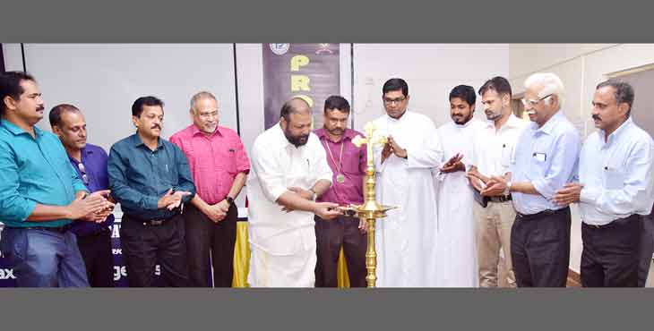ഓറൽ ആൻഡ് മാക്സിലോഫേഷ്യൽ സർജൻസ് ദിനാചരണവും ദേശീയ ശിലാപശാലയും നടന്നു ഓറൽ ആൻഡ് മാക്സിലോഫേഷ്യൽ സർജൻസ് ദിനാചരണവും ദേശീയ ശിലാപശാലയും നടന്നു