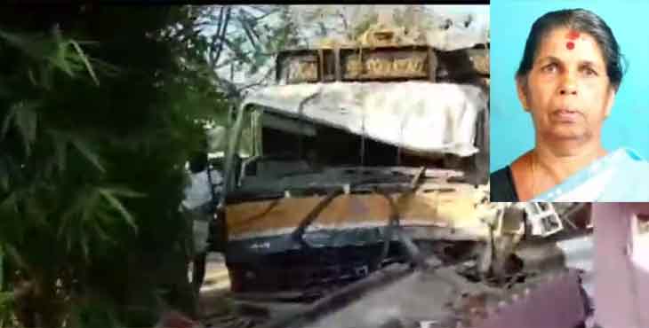 ലോറി വീട്ടിലേക്ക് ഇടിച്ച് കയറി ഉറങ്ങിക്കിടക്കുകയായിരുന്ന വീട്ടമ്മ മരിച്ചു ലോറി വീട്ടിലേക്ക് ഇടിച്ച് കയറി ഉറങ്ങിക്കിടക്കുകയായിരുന്ന വീട്ടമ്മ മരിച്ചു