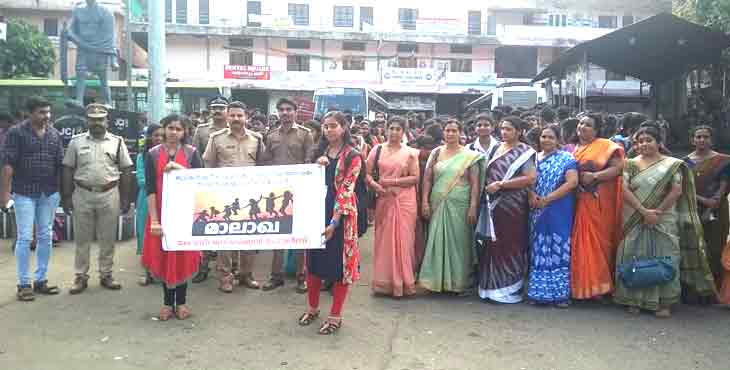 മാലാഖ – നിയമ ബോധവത്കരണ ക്ലാസും റാലിയും നടത്തി മാലാഖ – നിയമ ബോധവത്കരണ ക്ലാസും റാലിയും നടത്തി