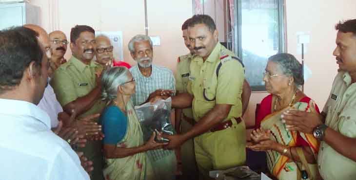 സീനിയർ സിറ്റിസൺ ഫോറം ഉദ്ഘാടനവും ബെൽ ഓഫ് ഫെയിത്ത് വിതരണവും സീനിയർ സിറ്റിസൺ ഫോറം ഉദ്ഘാടനവും ബെൽ ഓഫ് ഫെയിത്ത് വിതരണവും