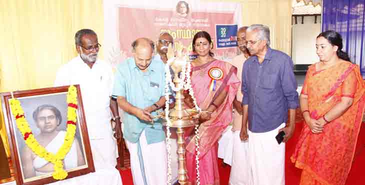 ക്ഷിപ്രപ്രസാദിയും ക്ഷിപ്രകോപിയുമാണ് സാഹിത്യം : ഏഴാച്ചേരി രാമചന്ദ്രന് ക്ഷിപ്രപ്രസാദിയും ക്ഷിപ്രകോപിയുമാണ് സാഹിത്യം : ഏഴാച്ചേരി രാമചന്ദ്രന്