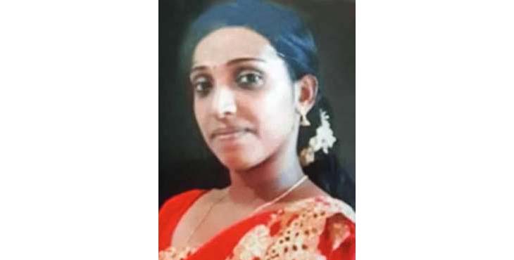 രണ്ടുവയസ്സുള്ള മകളെ ഉപേക്ഷിച്ച് കാമുകനോടൊപ്പം പോയ യുവതിയെ റിമാന്ഡ് ചെയ്തു രണ്ടുവയസ്സുള്ള മകളെ ഉപേക്ഷിച്ച് കാമുകനോടൊപ്പം പോയ യുവതിയെ റിമാന്ഡ് ചെയ്തു