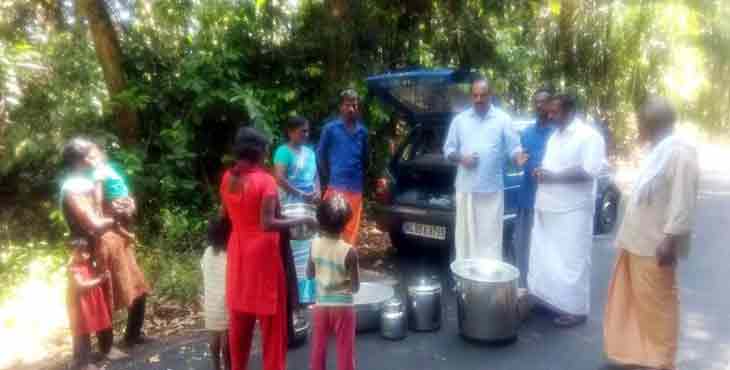 ആദിവാസി വിദ്യാര്ത്ഥികള്ക്ക് വീടുകളില് ഭക്ഷണം ലഭിക്കും ആദിവാസി വിദ്യാര്ത്ഥികള്ക്ക് വീടുകളില് ഭക്ഷണം ലഭിക്കും