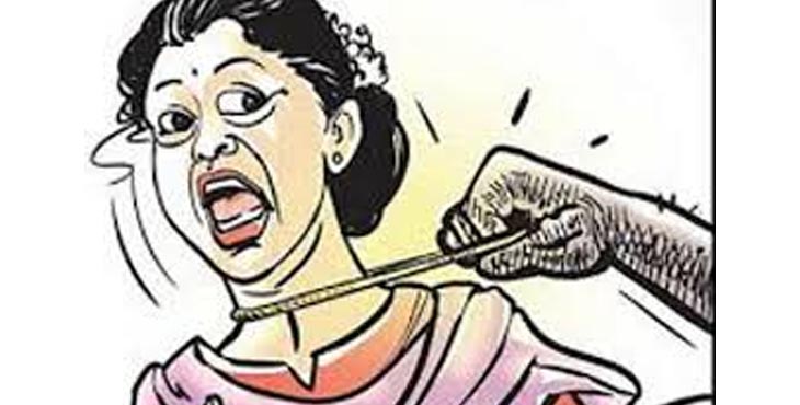 കുടിവെള്ളം ചോദിച്ചെത്തിയ യുവാവ് വയോധികയുടെ സ്വര്ണമാല പൊട്ടിച്ചോടി കുടിവെള്ളം ചോദിച്ചെത്തിയ യുവാവ് വയോധികയുടെ സ്വര്ണമാല പൊട്ടിച്ചോടി