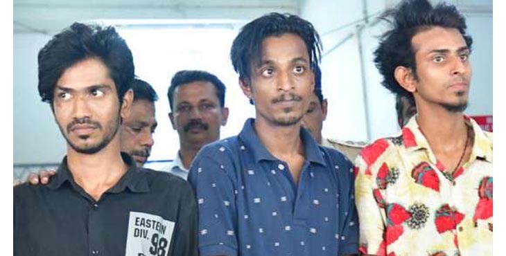 തൃശൂരില് വന് മയക്കുമരുന്നുവേട്ട ; 45 ലക്ഷത്തിന്റെ ഹാഷിഷ് ഓയിലും എട്ട് കിലോ കഞ്ചാവുമായി 3 യുവാക്കള് അറസ്റ്റില് തൃശൂരില് വന് മയക്കുമരുന്നുവേട്ട ; 45 ലക്ഷത്തിന്റെ ഹാഷിഷ് ഓയിലും എട്ട് കിലോ കഞ്ചാവുമായി 3 യുവാക്കള് അറസ്റ്റില്