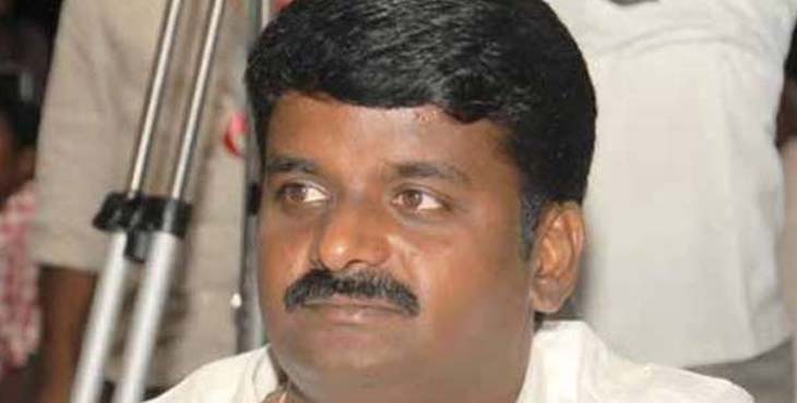 അടിയന്തിര ഘട്ടങ്ങളിലല്ലാതെ കേരളം സന്ദര്ശിക്കരുതെന്ന് തമിഴ്നാട് ആരോഗ്യമന്ത്രി അടിയന്തിര ഘട്ടങ്ങളിലല്ലാതെ കേരളം സന്ദര്ശിക്കരുതെന്ന് തമിഴ്നാട് ആരോഗ്യമന്ത്രി