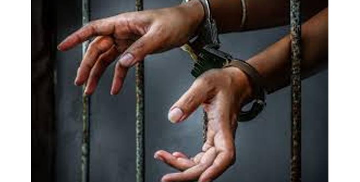 നടി ജയഭാരതിയുടെ വീട്ടില് വന് കവര്ച്ച ; പാലക്കാട് സ്വദേശിയായ ഡ്രൈവറെയും വീട്ടുജോലിക്കാരനെയും പോലീസ് അറസ്റ്റ് ചെയ്തു നടി ജയഭാരതിയുടെ വീട്ടില് വന് കവര്ച്ച ; പാലക്കാട് സ്വദേശിയായ ഡ്രൈവറെയും വീട്ടുജോലിക്കാരനെയും പോലീസ് അറസ്റ്റ് ചെയ്തു