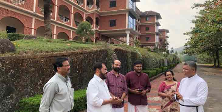 ഐസലേഷന് പെരുനാട് കാര്മല് എന്ജിനീയറിംഗ് കോളജ് വിട്ടുനല്കാന് ധാരണ ഐസലേഷന് പെരുനാട് കാര്മല് എന്ജിനീയറിംഗ് കോളജ് വിട്ടുനല്കാന് ധാരണ