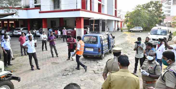 കോവിഡ് 19 : ബോധവത്ക്കരണത്തിനായി പോലീസിന്റെ ഗാനമേള കോവിഡ് 19 : ബോധവത്ക്കരണത്തിനായി പോലീസിന്റെ ഗാനമേള