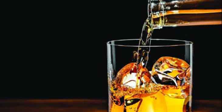 ഡോക്ടറുടെ കുറിപ്പടി പ്രകാരം ചെറിയ അളവില് മദ്യം നല്കാന് തീരുമാനം : മുഖ്യമന്ത്രി ഡോക്ടറുടെ കുറിപ്പടി പ്രകാരം ചെറിയ അളവില് മദ്യം നല്കാന് തീരുമാനം : മുഖ്യമന്ത്രി