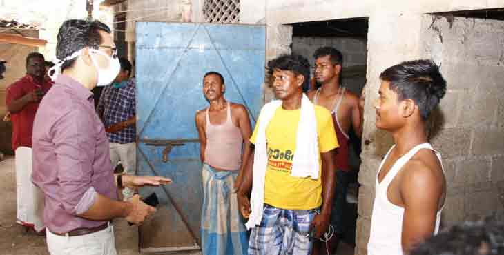 അതിഥി തൊഴിലാളികള്ക്ക് കരാറുകാരും കെട്ടിട ഉടമകളും കൂടുതല് പരിഗണന നല്കണം : ജില്ലാ കളക്ടര് അതിഥി തൊഴിലാളികള്ക്ക് കരാറുകാരും കെട്ടിട ഉടമകളും കൂടുതല് പരിഗണന നല്കണം : ജില്ലാ കളക്ടര്