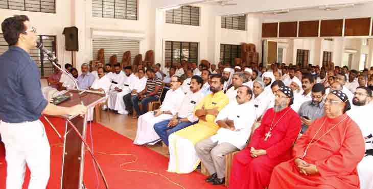 കോവിഡ് 19 – പത്തനംതിട്ട : മതപരമായ ചടങ്ങുകളില് 10 പേരില് കൂടുതല് പാടില്ല കോവിഡ് 19 – പത്തനംതിട്ട : മതപരമായ ചടങ്ങുകളില് 10 പേരില് കൂടുതല് പാടില്ല