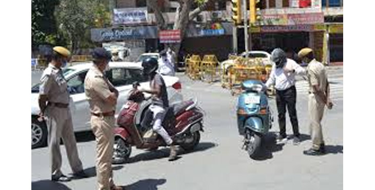 പോലീസ് പിടിച്ചെടുത്ത വാഹനങ്ങള്ക്ക് പിഴയില്ല ; സത്യാവാങ്മൂലം എഴുതി നല്കി തിങ്കളാഴ്ച മുതല് ഇവ ഉടമസ്ഥര്ക്ക് വിട്ടുകൊടുക്കും പോലീസ് പിടിച്ചെടുത്ത വാഹനങ്ങള്ക്ക് പിഴയില്ല ; സത്യാവാങ്മൂലം എഴുതി നല്കി തിങ്കളാഴ്ച മുതല് ഇവ ഉടമസ്ഥര്ക്ക് വിട്ടുകൊടുക്കും