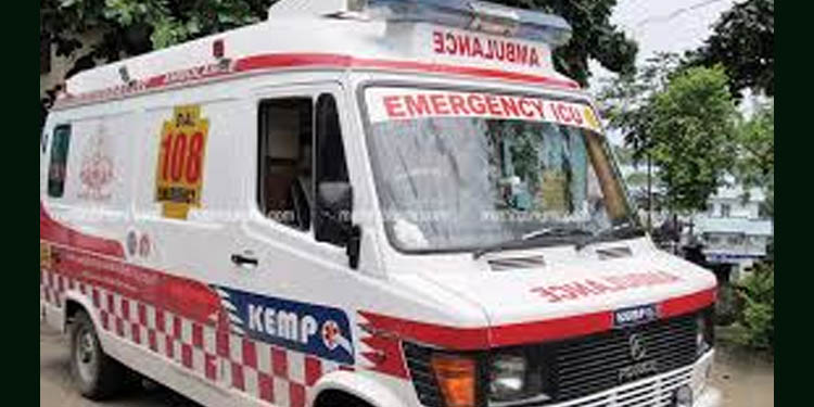 ആംബുലന്സ് ഇല്ല : കോവിഡ് സ്ഥിരീകരിച്ച കോട്ടയത്തെ രണ്ടുരോഗികളെ ആശുപത്രിയിലാക്കിയില്ല ആംബുലന്സ് ഇല്ല : കോവിഡ് സ്ഥിരീകരിച്ച കോട്ടയത്തെ രണ്ടുരോഗികളെ ആശുപത്രിയിലാക്കിയില്ല