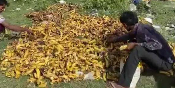 ഡല്ഹി തെരുവില് കഴിയുന്നവര്ക്ക് ഭക്ഷണമില്ല ; ശ്മശാനത്തില് കിടക്കുന്ന പഴങ്ങള് പെറുക്കിയെടുത്ത് കഴിക്കുന്ന ദയനീയ ചിത്രങ്ങള് ഡല്ഹി തെരുവില് കഴിയുന്നവര്ക്ക് ഭക്ഷണമില്ല ; ശ്മശാനത്തില് കിടക്കുന്ന പഴങ്ങള് പെറുക്കിയെടുത്ത് കഴിക്കുന്ന ദയനീയ ചിത്രങ്ങള്