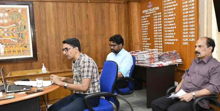 കൂടുതല് കോവിഡ് കെയര് സെന്ററുകള്ക്കുള്ള സാധ്യത പരിശോധിക്കും : ജില്ലാ കളക്ടര് കൂടുതല് കോവിഡ് കെയര് സെന്ററുകള്ക്കുള്ള സാധ്യത പരിശോധിക്കും : ജില്ലാ കളക്ടര്