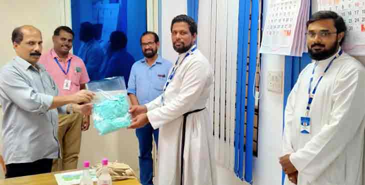 മാര്ത്തോമ്മാ യുവജനസഖ്യം ആയിരം മാസ്കുകള് സംഭാവന ചെയ്തു മാര്ത്തോമ്മാ യുവജനസഖ്യം ആയിരം മാസ്കുകള് സംഭാവന ചെയ്തു