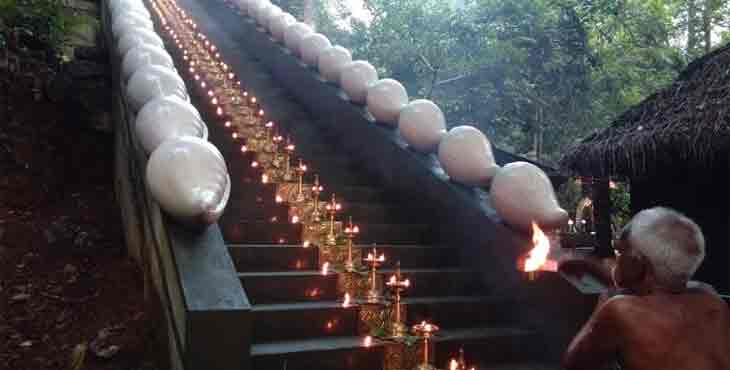 കല്ലേലി കാവില് പത്തുദിന ഉല്സവം കാവ് ആചാരമായി ചുരുക്കി കല്ലേലി കാവില് പത്തുദിന ഉല്സവം കാവ് ആചാരമായി ചുരുക്കി