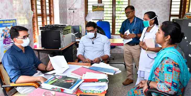 കോവിഡ് 19 : ആശുപത്രികളുടെ പ്രവര്ത്തനം വിലയിരുത്താന് ജില്ലാ കളക്ടറുടെ പരിശോധന കോവിഡ് 19 : ആശുപത്രികളുടെ പ്രവര്ത്തനം വിലയിരുത്താന് ജില്ലാ കളക്ടറുടെ പരിശോധന