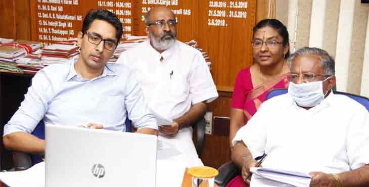 കോവിഡ് കര്ശന ജാഗ്രത തുടരും, നിയന്ത്രണങ്ങള്ക്ക് അയവുണ്ടാകില്ല കോവിഡ് കര്ശന ജാഗ്രത തുടരും, നിയന്ത്രണങ്ങള്ക്ക് അയവുണ്ടാകില്ല