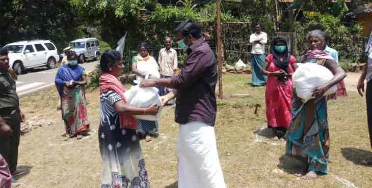 ഗവി നിവാസികള്ക്ക് ആശ്വാസമേകി ജനീഷ് കുമാര് എംഎല്എ ; ഭക്ഷണകിറ്റും മരുന്നുകളും വിതരണം ചെയ്തു ഗവി നിവാസികള്ക്ക് ആശ്വാസമേകി ജനീഷ് കുമാര് എംഎല്എ ; ഭക്ഷണകിറ്റും മരുന്നുകളും വിതരണം ചെയ്തു