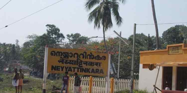 9 പോലീസുകാര് നിരീക്ഷണത്തിൽ ; നെയ്യാറ്റിൻകരയിൽ ഹോട്ട് സ്പോട്ടുകളുടെ എണ്ണം കൂട്ടി 9 പോലീസുകാര് നിരീക്ഷണത്തിൽ ; നെയ്യാറ്റിൻകരയിൽ ഹോട്ട് സ്പോട്ടുകളുടെ എണ്ണം കൂട്ടി