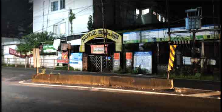 “ധൈര്യമുണ്ടെങ്കില് അടുത്ത് വാ… ഞാന് നിന്റെ മുഖത്ത് തുപ്പും… ചികിത്സിക്കുന്ന നഴ്സുമാരോട് പ്രവാസികളുടെ ഭീഷണി ; ഇവരുടെ പാസ്പോര്ട്ട് കണ്ടുകെട്ടുന്നതിന് നടപടി തുടങ്ങി “ധൈര്യമുണ്ടെങ്കില് അടുത്ത് വാ… ഞാന് നിന്റെ മുഖത്ത് തുപ്പും… ചികിത്സിക്കുന്ന നഴ്സുമാരോട് പ്രവാസികളുടെ ഭീഷണി ; ഇവരുടെ പാസ്പോര്ട്ട് കണ്ടുകെട്ടുന്നതിന് നടപടി തുടങ്ങി