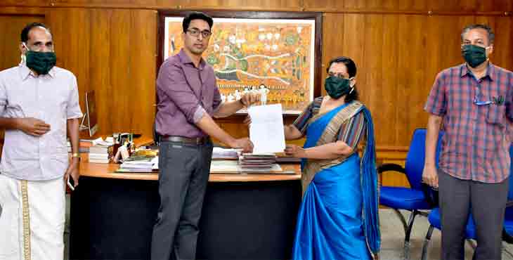 മുഖ്യമന്ത്രിയുടെ ദുരിതാശ്വാസ നിധിയിലേക്ക് റാന്നി ബ്ലോക്ക് പഞ്ചായത്ത് 10 ലക്ഷം രൂപയും റാന്നി ഗ്രാമപഞ്ചായത്ത് മൂന്നുലക്ഷം രൂപയും നല്കി മുഖ്യമന്ത്രിയുടെ ദുരിതാശ്വാസ നിധിയിലേക്ക് റാന്നി ബ്ലോക്ക് പഞ്ചായത്ത് 10 ലക്ഷം രൂപയും റാന്നി ഗ്രാമപഞ്ചായത്ത് മൂന്നുലക്ഷം രൂപയും നല്കി