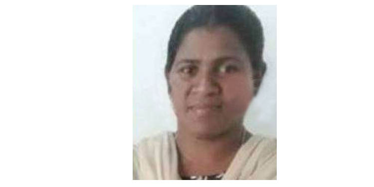 സ്കൂട്ടര് അപകടം ; മൂവാറ്റുപുഴയില് ലോറി കയറി യുവതി മരിച്ചു സ്കൂട്ടര് അപകടം ; മൂവാറ്റുപുഴയില് ലോറി കയറി യുവതി മരിച്ചു