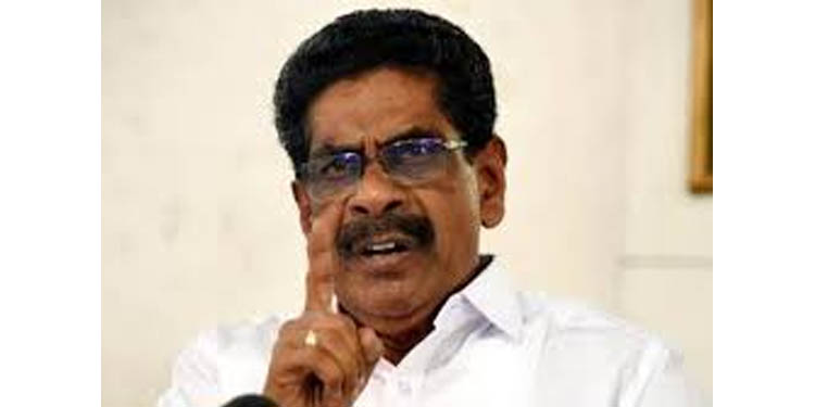 ബസ് ചാര്ജ് കൂട്ടിയത് പോരാതെ വൈദ്യുതി ചാര്ജിലും വന് വർധന ; ദുരിതകാലത്ത് സര്ക്കാര് ജനങ്ങളെ കൊള്ളയടിക്കുന്നു : മുല്ലപ്പള്ളി രാമചന്ദ്രന് ബസ് ചാര്ജ് കൂട്ടിയത് പോരാതെ വൈദ്യുതി ചാര്ജിലും വന് വർധന ; ദുരിതകാലത്ത് സര്ക്കാര് ജനങ്ങളെ കൊള്ളയടിക്കുന്നു : മുല്ലപ്പള്ളി രാമചന്ദ്രന്