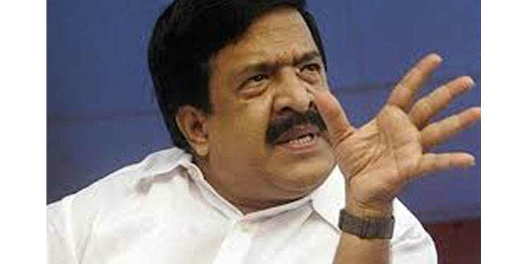 യു.ഡി.എഫില് നിന്ന് ആരെയെങ്കിലും കിട്ടിയാല് കൊള്ളാമെന്നുള്ള ആഗ്രഹമുണ്ടെങ്കില് അതിനുള്ള വെള്ളം വാങ്ങി വെച്ചേക്കാന് കോടിയേരിയോട് ചെന്നിത്തല യു.ഡി.എഫില് നിന്ന് ആരെയെങ്കിലും കിട്ടിയാല് കൊള്ളാമെന്നുള്ള ആഗ്രഹമുണ്ടെങ്കില് അതിനുള്ള വെള്ളം വാങ്ങി വെച്ചേക്കാന് കോടിയേരിയോട് ചെന്നിത്തല