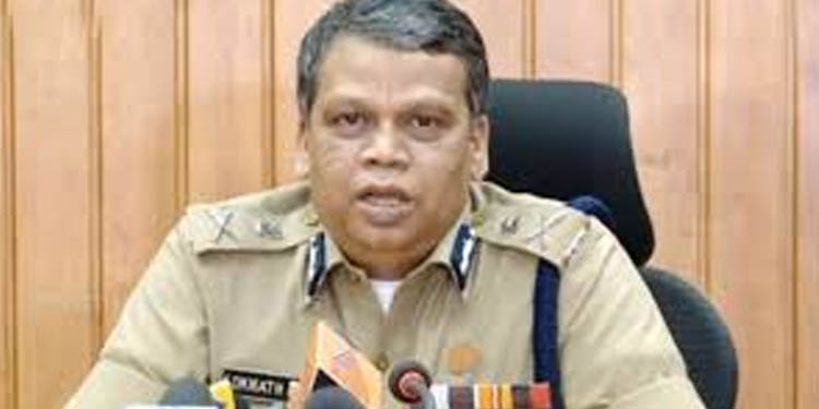 ഇന്ന് കടകള് നിര്ബന്ധിച്ച് അടപ്പിക്കരുതെന്ന് ഡിജിപി ഇന്ന് കടകള് നിര്ബന്ധിച്ച് അടപ്പിക്കരുതെന്ന് ഡിജിപി