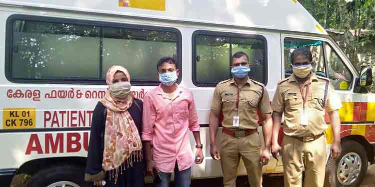 ഒന്പത് മാസം ഗര്ഭിണിയായ യുവതിയേയുംകൊണ്ട് മല്ലപ്പള്ളിയില് നിന്നും കാസര്കോട്ടേക്ക് ഫയര്ഫോഴ്സ് ആംബുലന്സ് പുറപ്പെട്ടു ഒന്പത് മാസം ഗര്ഭിണിയായ യുവതിയേയുംകൊണ്ട് മല്ലപ്പള്ളിയില് നിന്നും കാസര്കോട്ടേക്ക് ഫയര്ഫോഴ്സ് ആംബുലന്സ് പുറപ്പെട്ടു