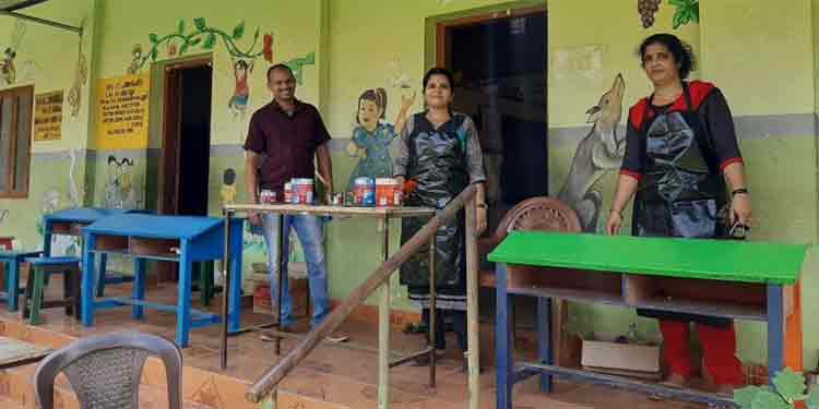 ലോക്ക് ഡൗൺ കാലത്ത് മാതൃകയായി പുല്ലാട് ഗവണ്മെന്റ് മോഡൽ യു.പി സ്കൂളിലെ അധ്യാപകർ ലോക്ക് ഡൗൺ കാലത്ത് മാതൃകയായി പുല്ലാട് ഗവണ്മെന്റ് മോഡൽ യു.പി സ്കൂളിലെ അധ്യാപകർ