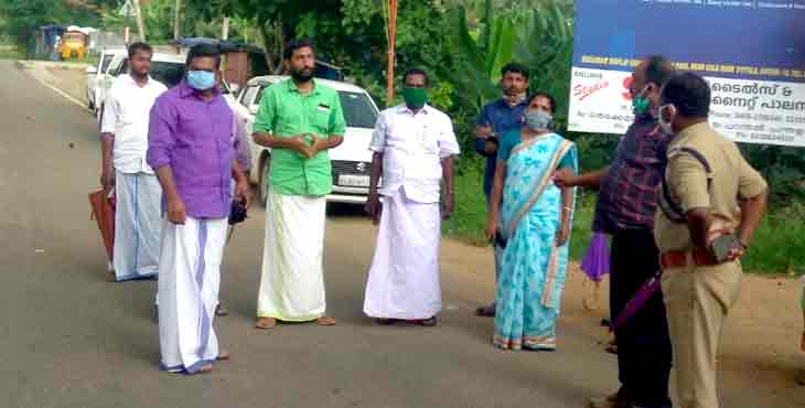 അട്ടച്ചാക്കൽ വഞ്ചിപ്പടിയിലെ അപകട വളവ് വീതികൂട്ടുന്നു ; ജനീഷ് കുമാറിന്റെ അടിയന്തിര ഇടപെടല് അട്ടച്ചാക്കൽ വഞ്ചിപ്പടിയിലെ അപകട വളവ് വീതികൂട്ടുന്നു ; ജനീഷ് കുമാറിന്റെ അടിയന്തിര ഇടപെടല്