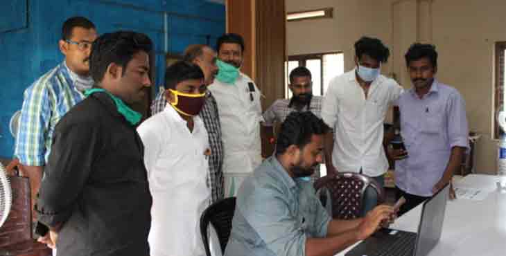 കോന്നി നിയോജക മണ്ഡലം ; ബി.ജെ.പി ഹെൽപ്പ് ഡെസ്ക് ആരംഭിച്ചു കോന്നി നിയോജക മണ്ഡലം ; ബി.ജെ.പി ഹെൽപ്പ് ഡെസ്ക് ആരംഭിച്ചു