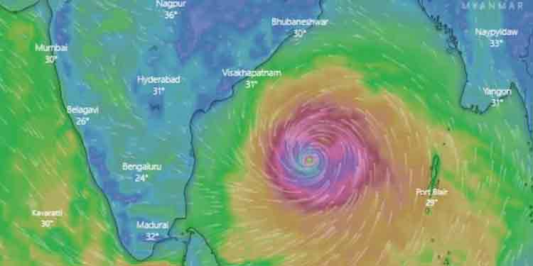 കൊവിഡിനിടയിലും പ്രതിരോധക്കോട്ട കെട്ടി കിഴക്കന് തീരം ; ഉംപുണ് ചുഴലിക്കാറ്റിനെ നേരിടാന് ഒഡീഷയുടെ വമ്പന് തയ്യാറെടുപ്പുകള് കൊവിഡിനിടയിലും പ്രതിരോധക്കോട്ട കെട്ടി കിഴക്കന് തീരം ; ഉംപുണ് ചുഴലിക്കാറ്റിനെ നേരിടാന് ഒഡീഷയുടെ വമ്പന് തയ്യാറെടുപ്പുകള്